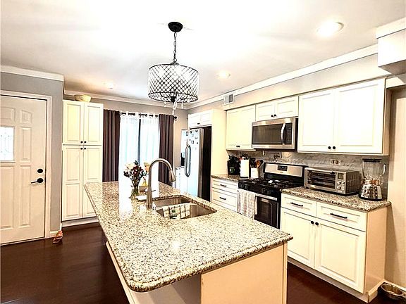 5th image of 1546 Creekside Rd