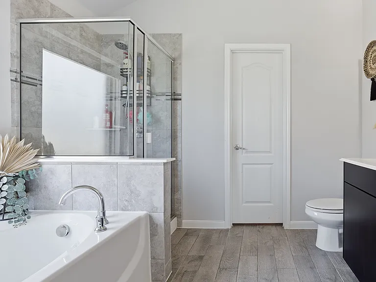 1032 Fairfax Dr — Photo 10