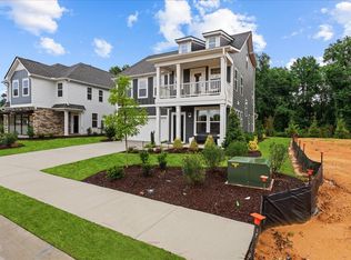 621 Hipwood Dr, Zebulon, NC 27597