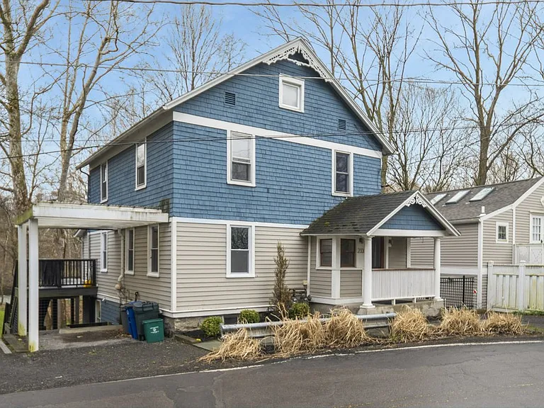 233 Forest Home Dr — Photo 12
