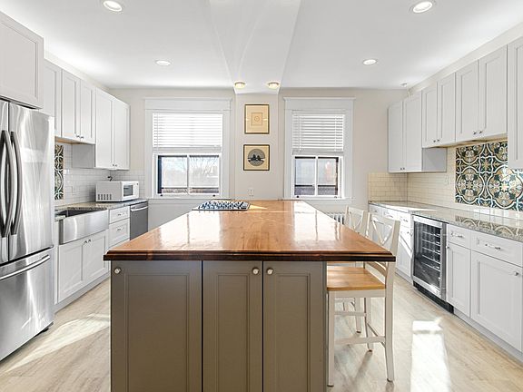 2nd image of 57 Avon St S APT 31