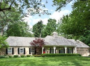 9408 Cherokee Pl, Leawood, KS 66206