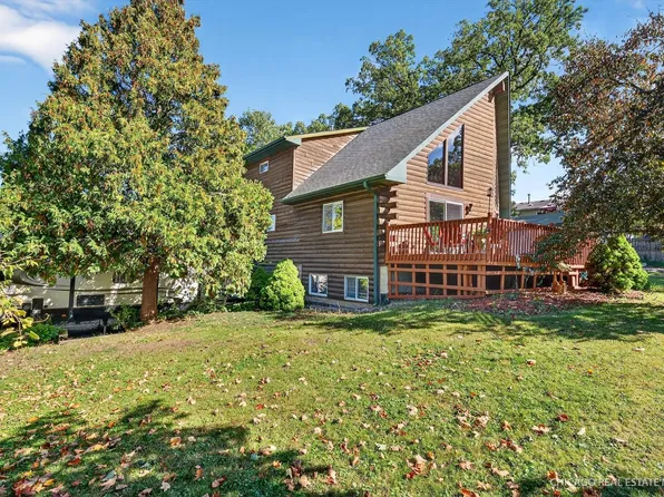 104 Morningside Dr, Lakemoor, IL 60051