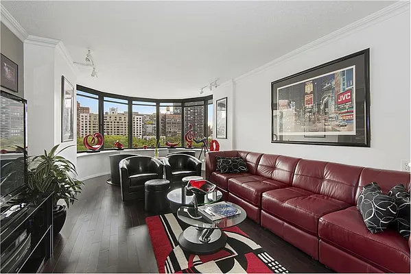 Sold by Thrasher Real Estate | media 12