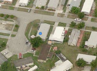 21820 NW 2nd Ct, Pembroke Pines, FL 33029