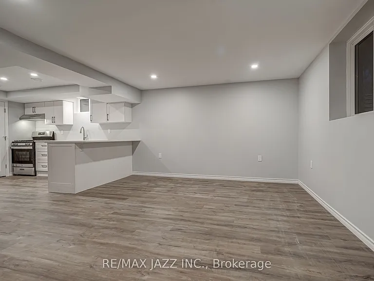 1189 Cartier Blvd #A — Photo 16