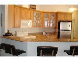 2nd image of 800 Roseway Ter
