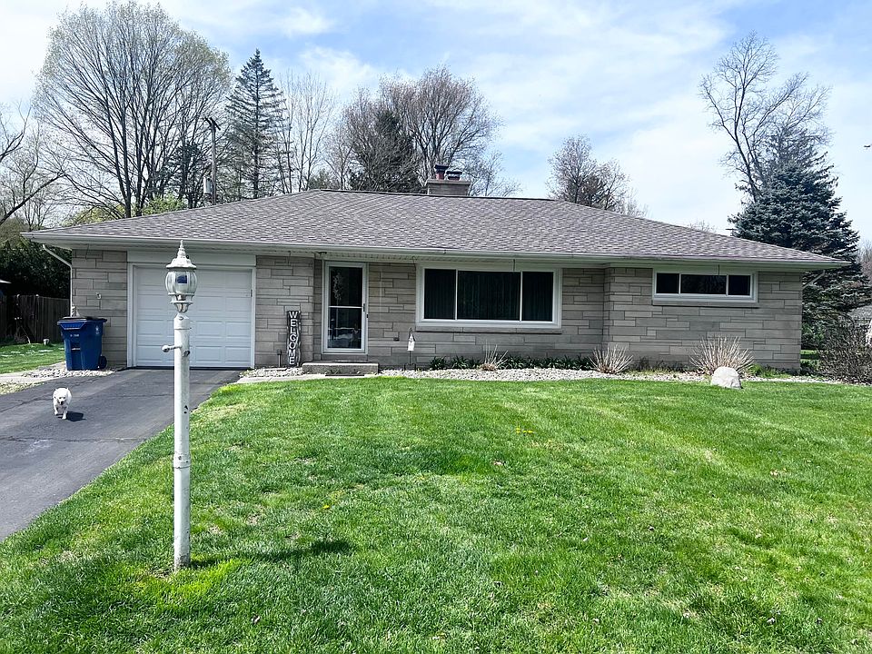 1st image of 69 Hillside Dr