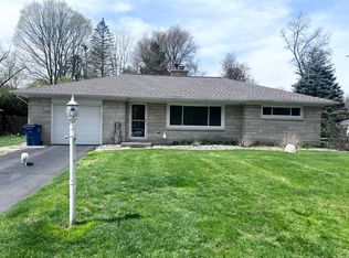 69 Hillside Dr, Battle Creek, MI 49017