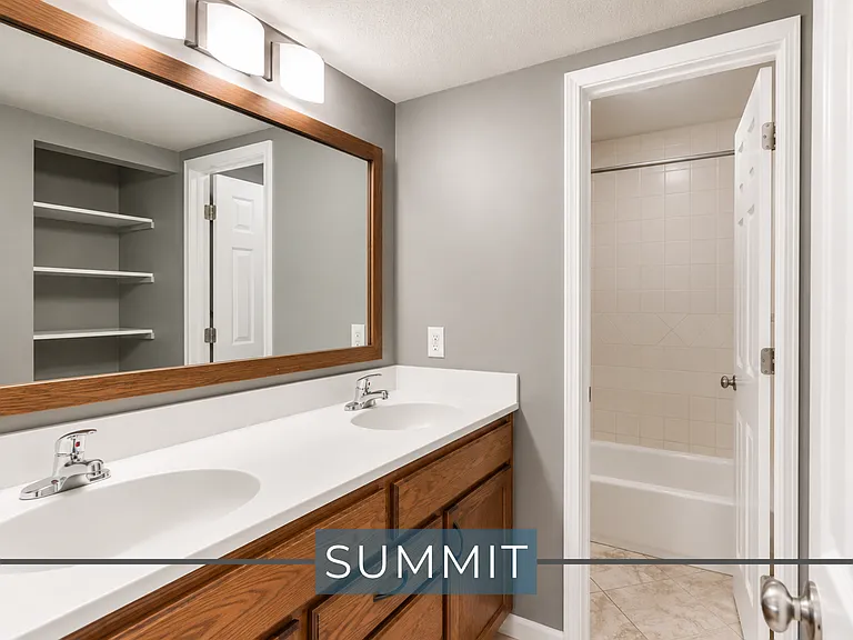 Summit Penn Place — Photo 19