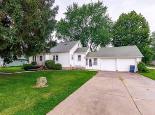615 Oak St, Wilton, IA 52778