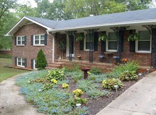 943 Piedmont Cir, Marietta, GA 30066