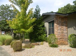 512 Carroll Dr, Bella Vista, AR 72714