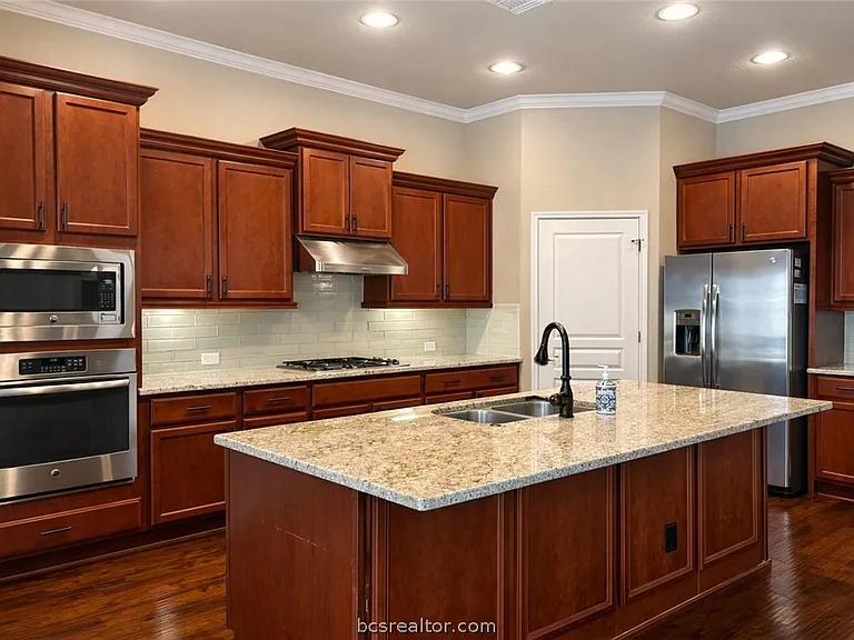 2607 Hailes Ct — Photo 6
