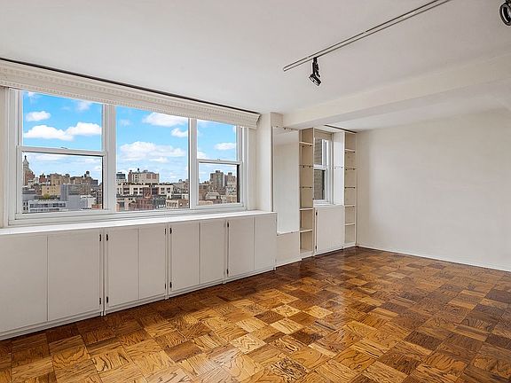 5th image of 77 7th Ave APT 21A