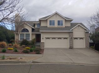 1548 Great Heron Dr, Santa Rosa, CA 95409