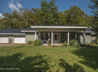 87 Lower Woods Rd, Honesdale, PA 18431