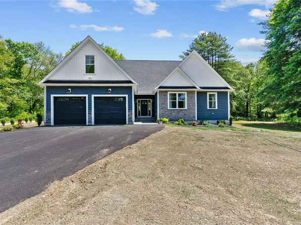 61 Lewiston Ave, Richmond, RI 02892