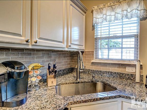5th image of 3819 Merestone Dr