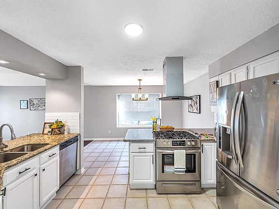 3rd image of 1234 Park Ln