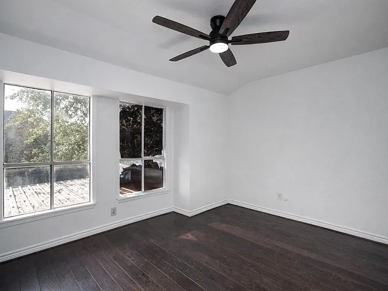 7902 Grove Ridge Dr — Photo 13