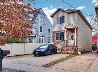 116 Bement Ave, Staten Island, NY 10310