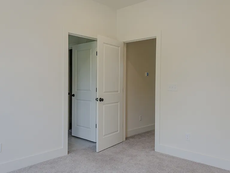 112 Nearwater Pl — Photo 6