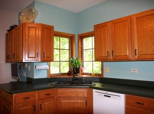 349 Pierce Dr, Williams Bay, WI 53191