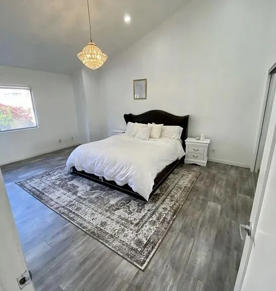944 Palm Ave #2 — Photo 8