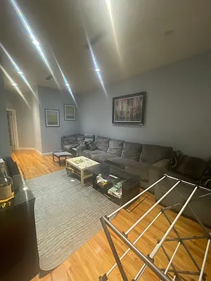 Rented by Smart City Real Estate LLC | media 8
