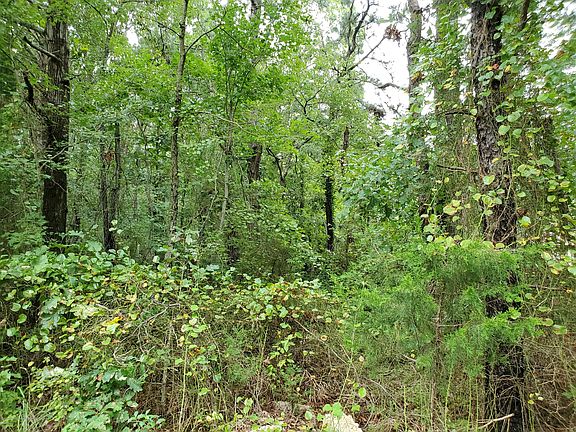 3rd image of 1900 N Blue Bell Rd