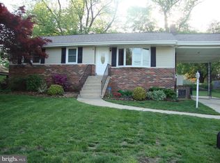 7002 Old Chapel Dr, Bowie, MD 20715