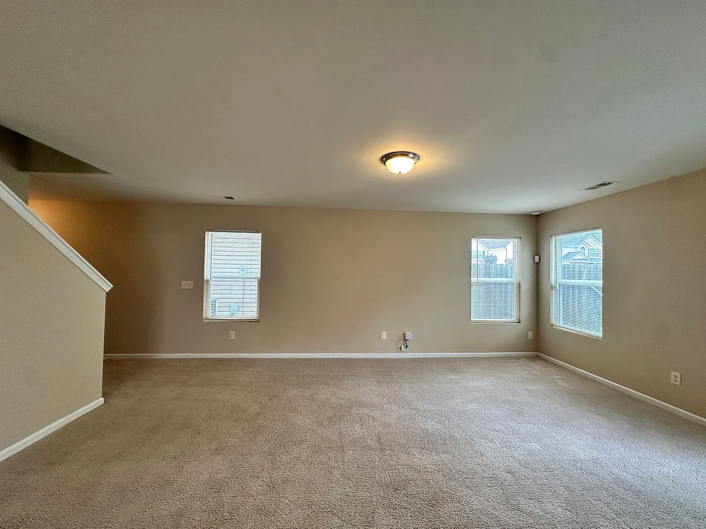 Spacious 3-Bedroom Home in Hampton Available Now! — Photo 4