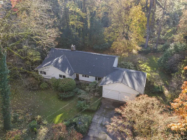 13248 S Iron Mountain Blvd, Portland, OR 97219