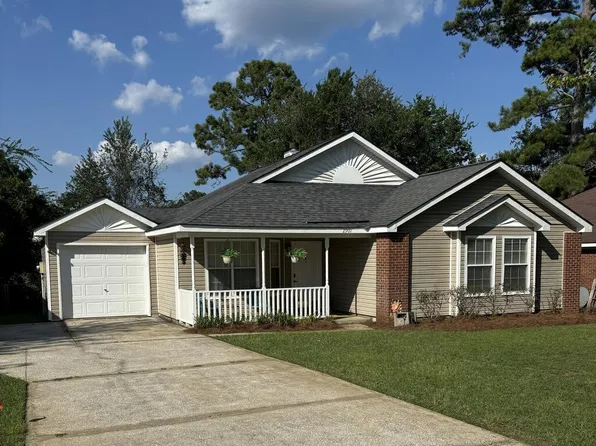 2901 Stonewater Dr, Albany, GA 31721