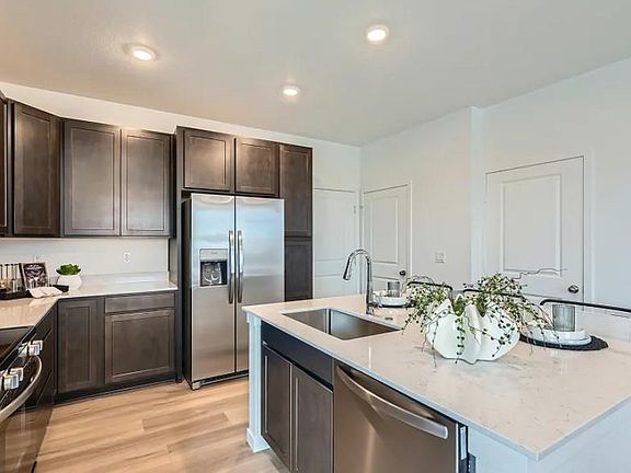 3rd image of 15544 Gilpin Avenue