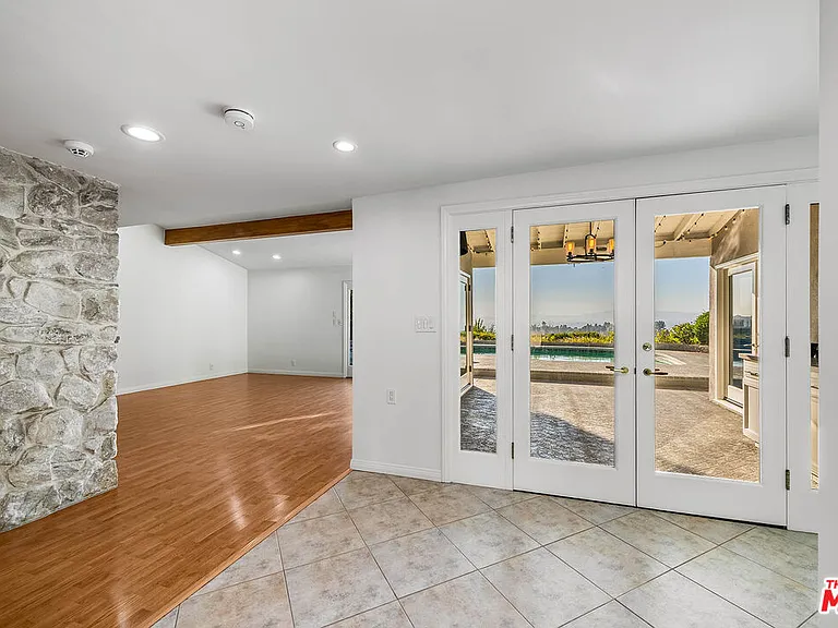 3115 Dona Susana Dr — Photo 7