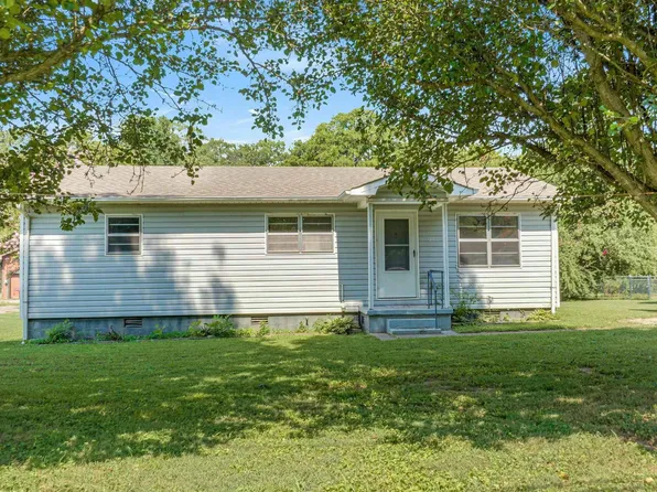 380 1st Ave, Valley Head, AL 35989