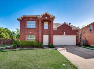 1317 Greenleaf Ct, Cedar Hill, TX 75104