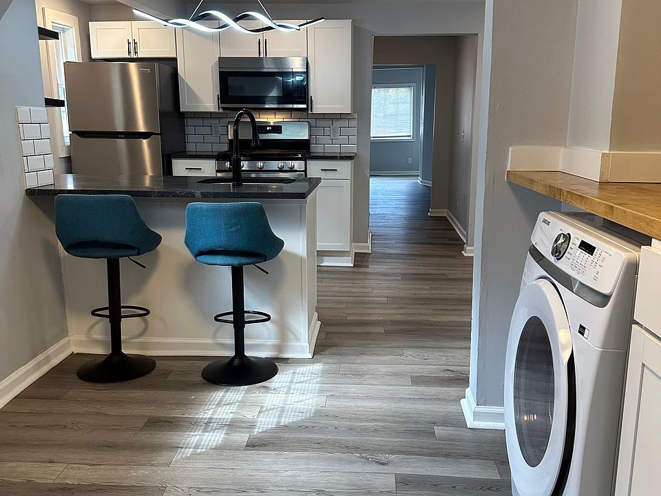 1st image of 402 Hawley Ave