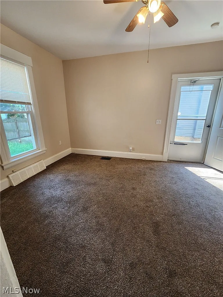 1 bed, 1.0 bath, $700 — Photo 3
