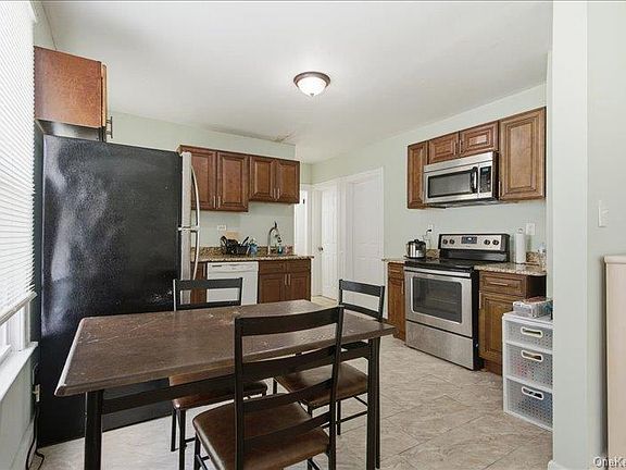 5th image of 4 Lathrop Avenue