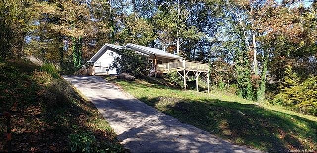 1st image of 140 Acorn Ln