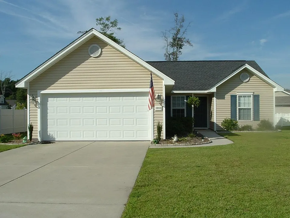 3905 Camden Dr