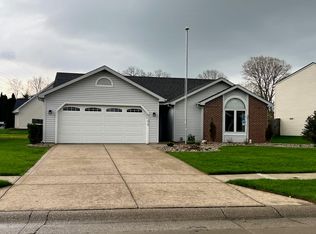 9106 Olmston Dr, Fort Wayne, IN
