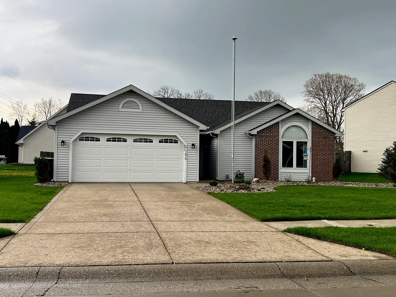 9106 Olmston Dr photo 1