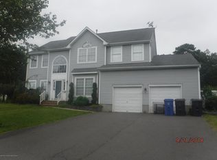 2098 Mackenzie Rd, Toms River, NJ 08755