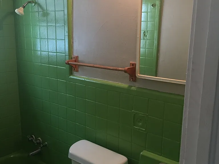 27 Stuart Dr — Photo 13
