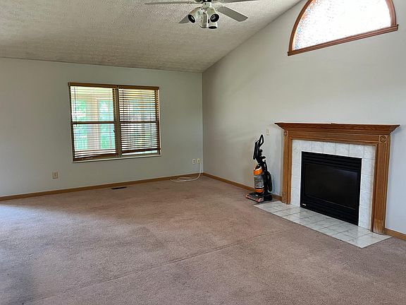 5th image of 8553 Wildomar Ave