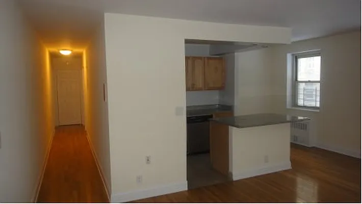 Rented by Hudson Park NY LLC | media 22